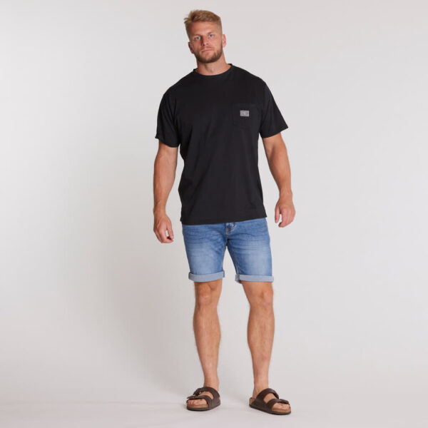 North latitude Denimshorts med stretch, lavet i en dejlig blød kvalitet med vaskeeffekter blå – Bild 4