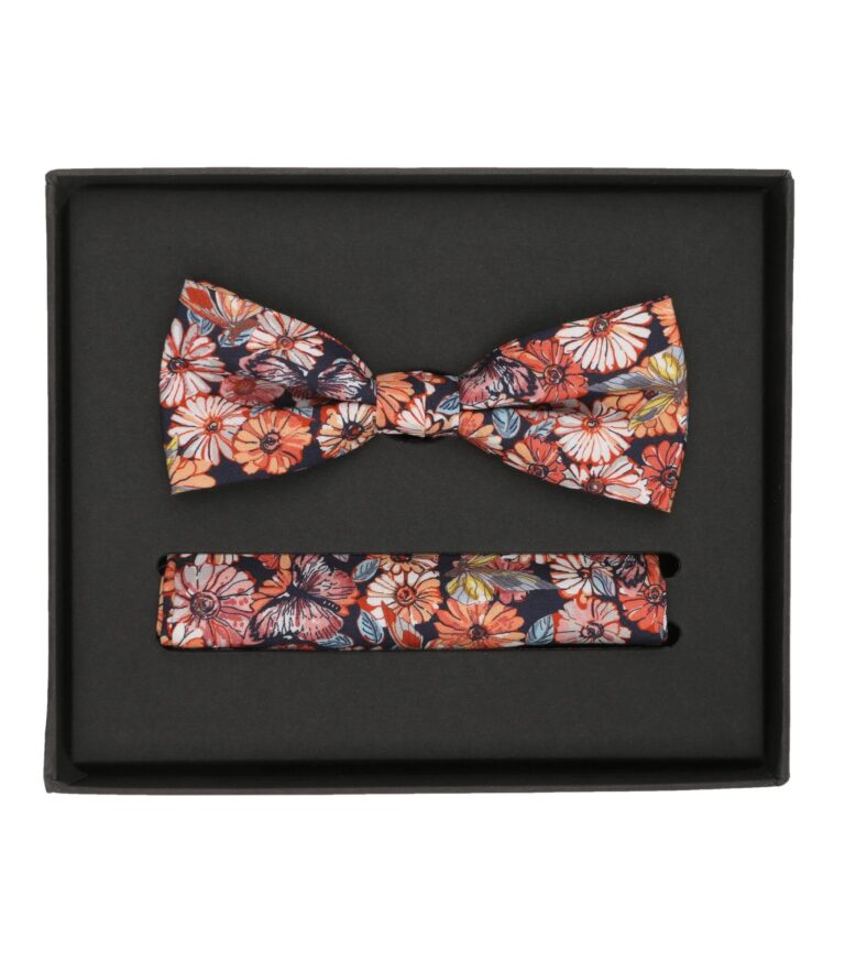 Butterfly med lommetørklæde i orange blomster til store mænd fra Casa Moda