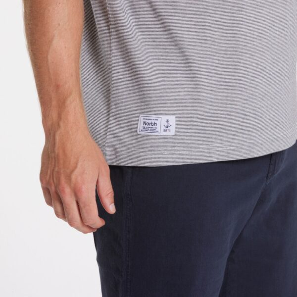 North 56°4 denim t-shirt med print og I striber TALL - Billede 5