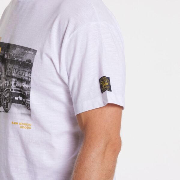 North 56°4 denim t-shirt med print på brystet hvid - Billede 5