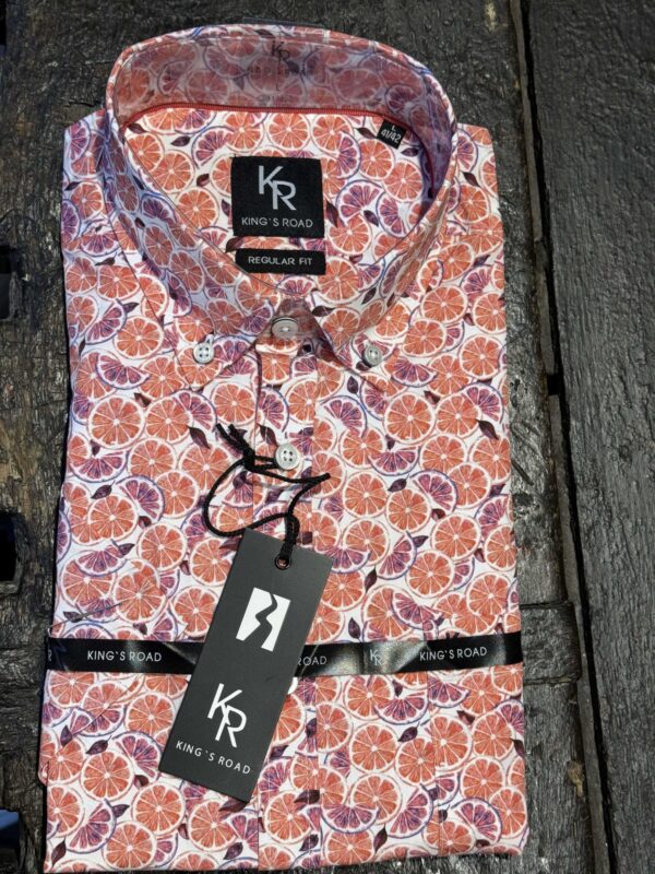 Kings Road comfort fit kort ærmet skjorte med appelsin skiver