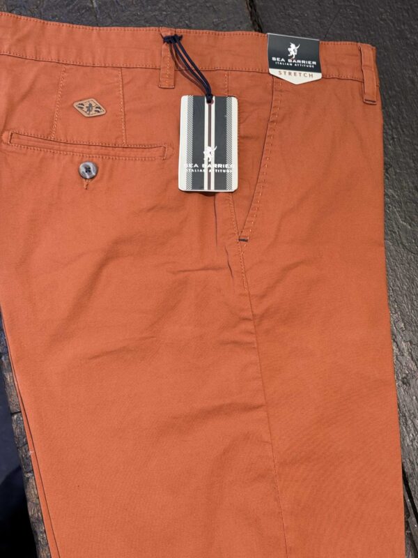 Sea Barrier short med i chino model farve okker orange - Billede 2