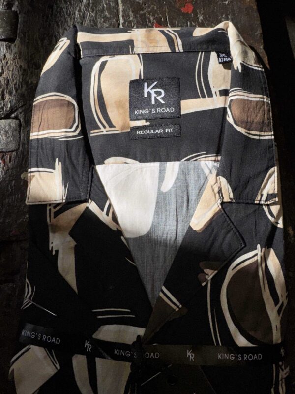 Kings Road comfort fit kort ærmet skjorte med møster og cuba flip - Billede 2