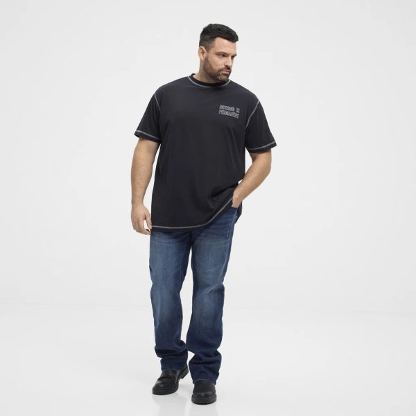 North Latitude T-shirt med kontrastsyninger og lille teksttryk foran sort - Billede 4