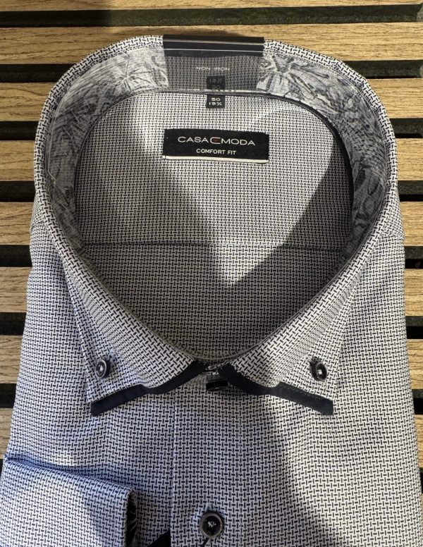 Casa Moda lang ærmet skjorte i en strukturet bomuld kvalitet og dobbelt flip og button down blå