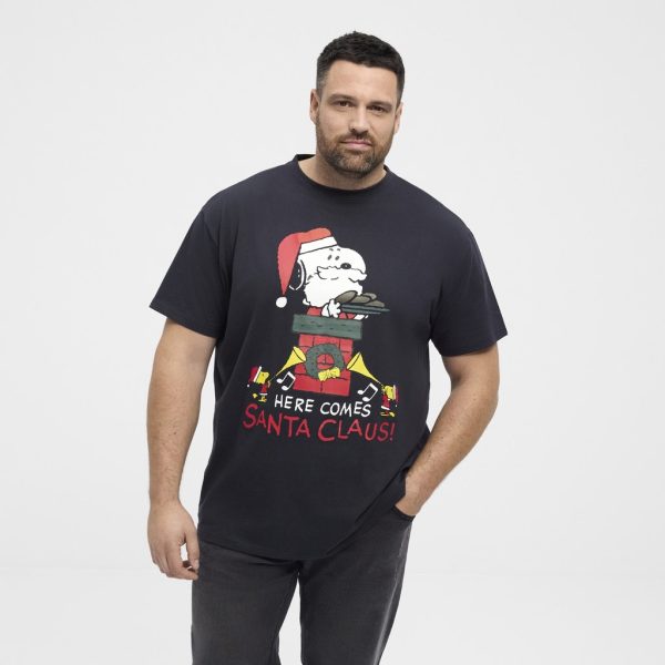 North Latitude Blød T-shirt med et julet twist. Snoopy-printet giver den et afslappet og nostalgisk look. sort - Billede 2