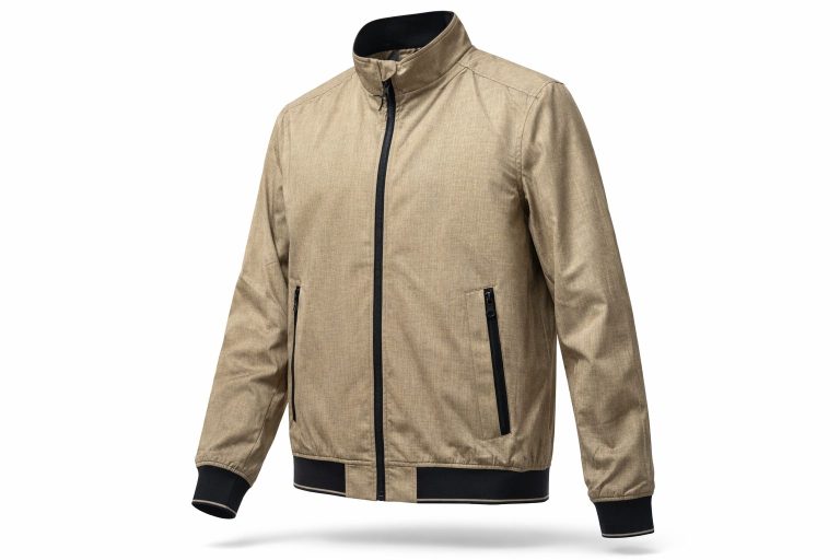 Sandfarbene, kurze Aquatex-Jacke mit Sorona Aura-Futter für große Männer von Canson