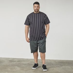 North Latitude T-shirt with vertical stripes, black