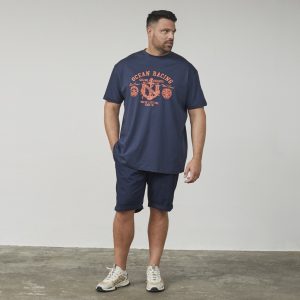 Soft cotton quality from North Latitude with graphic print on front navy blue