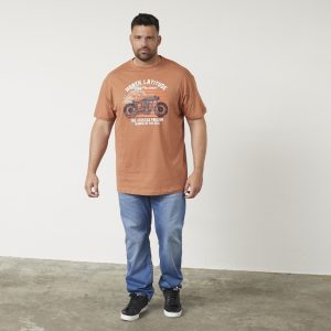 Kurzärmeliges Baumwoll-T-Shirt von North Latitude mit dunkelorangem Grafikdruck