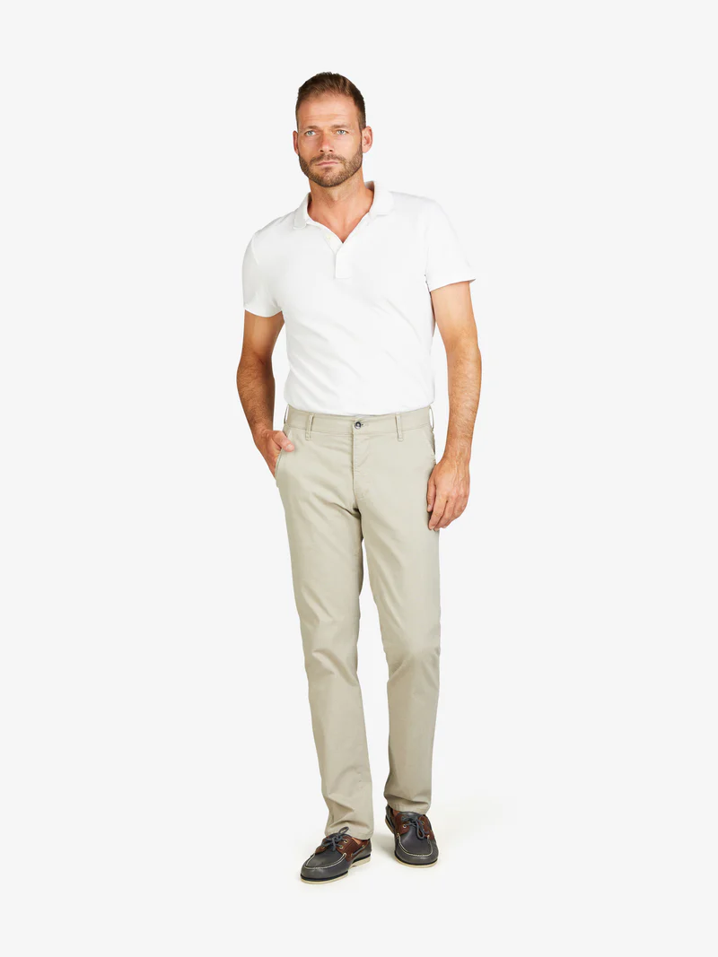 CLUB of COMFORT Modell GARVEY, eine Chino aus Baumwolle/Elasthan sand/beige