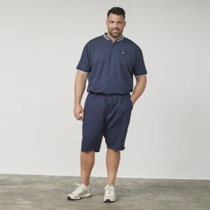 North Latitude chino linen shorts with slanted pockets, elasticated waist, navy blue