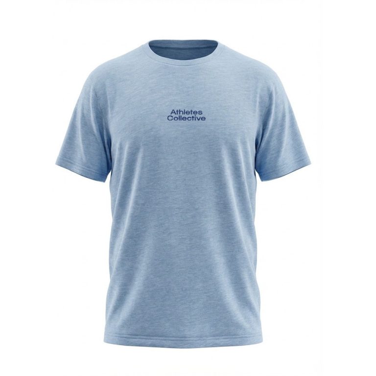 Duset blå t-shirt med lille brystprint og rund hals til store mænd fra Athletes Collective, M til 8XL