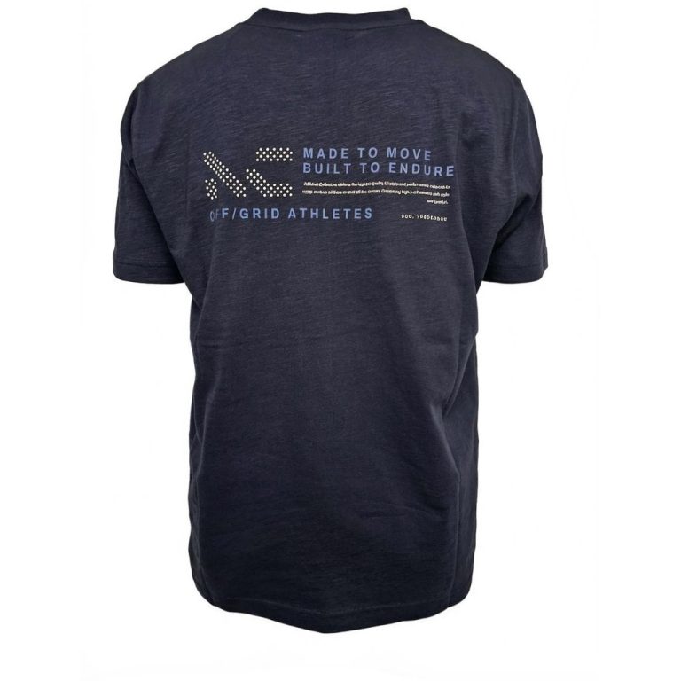 Marineblå t-shirt med lille print og bagprint og rund hals til store mænd fra Athletes Collective, M til 8XL