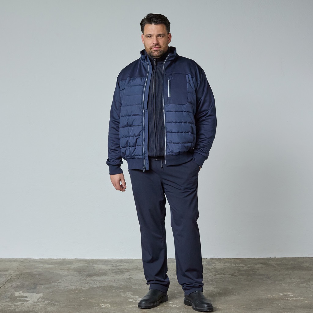 North Latitude hybrid jakke med bryst og side lommer marine blå